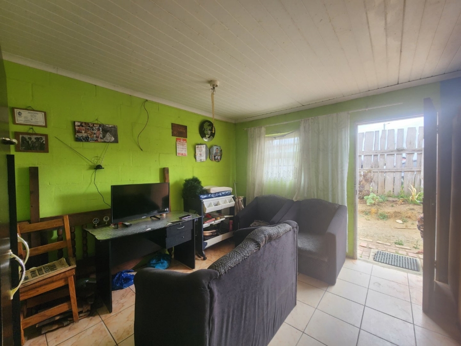 2 Bedroom Property for Sale in Pacaltsdorp Western Cape